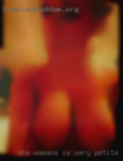 She woman's is very petite and hot in Ridgecrest.